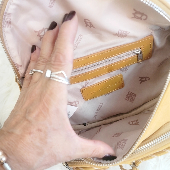 STEVE MADDEN STEVE MADDEN KARMENN CROSSBODY BAG, TAN & SILVER RHINESTONES - Picture 6 of 17